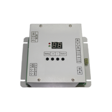 Controlador D / Tráfico P / Cruce Peatonal / 5 Salidas / Con Gabinete.