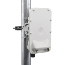 PTP-550  Hasta 1.36 GBps / 4910 - 6200 MHz / 802.11 AC Wave 2  MU-MIMO 4: 4x4 / BackHaul Conectorizado / Ideal para distancias de +80 km (C050055H014A)