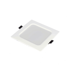 Spot Cuadrado Empotrable / 12 x 12 cm / Luz Fría / 110 V / 6 W / 420 lúmenes / 25000 hrs / Ángulo de apertura 120° / IP20