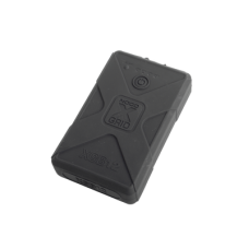 Batería de respaldo Li-Ion 12,000 mAh con cubierta plástica protectora y salida USB para cargar dispositivos inalámbricos