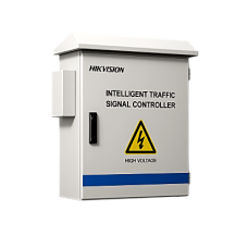 CONTROLADOR DE SEMÁFOROS / 22 CANALES DE SALIDA / 64 FASES 255 PATRONES / MÚLTIPLES MODOS DE CONTROL / CONFIGURACIÓN WEB 3D / INTERFACES RS-485 RS-232 USB / GPS OPCIONAL / IP54 IK10 / RANGO TEMPERATURA -40°C A 70°C