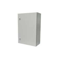 Gabinete de Acero IP66 Uso en Intemperie (500 x 700 x 250 mm) con Placa Trasera Interior Metálica y Compuerta Inferior Atornillable (Incluye Chapa y Llave T).