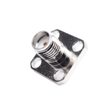 Conector SMA Hembra, Montaje de Panel Cuadrado, 4 Perforaciones, Soldable, Niquel/ Oro/ Teflón.
