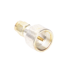 Adaptador UNIDAPT Hembra a SMA Macho, Plata / Oro / Teflón.
