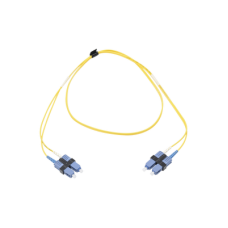 Jumper de Fibra Óptica Monomodo (OS2), XGLO, SC/UPC-SC/UPC Duplex, OFNR, Color Amarillo, 1 Metro (3.28 Pies)