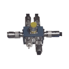 Unión de 4 Vías, 300-512 MHz para Combinador Telewave, 400 Watt en Conectores N Hembra.