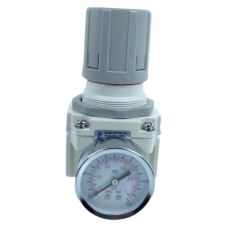 Regulador de Presión Neumática / Puerto G1/2´´ / Presión Máxima Entrada 150 psi / Presión Máxima Salida 150 psi / Caudal Máximo 5700 l/min Regulador de Presión Neumática / Puerto G1/2´´ / Presión Máxima Entrada 150 psi / Presión Máxima Salida 150 psi / Caudal Máximo 5700 l/min