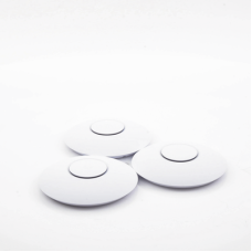 Paquete de 3 Access Point UniFi 802.11ac Wave 2, MU-MIMO4X4 con antena Beamforming, hasta 1.7 Gbps, para interior PoE 802.3af, soporta 200 clientes, No incluyen PoE´s Paquete de 3 Access Point UniFi 802.11ac Wave 2, MU-MIMO4X4 con antena Beamforming, hasta 1.7 Gbps, para interior PoE 802.3af, soporta 200 clientes, No incluyen PoE´s