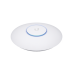 Access Point UniFi 802.11ac Wave 2,  MU-MIMO4X4 con antena Beamforming, hasta 1.7 Gbps, para interior PoE 802.3af, soporta 200 clientes, incluye PoE